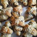 Sinka-Horváth Rita Cooksnap-ja, amikor elkészítette a(z) Medvehagymás-mascarponés kiflik receptet.