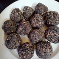 Ankita shrivastav का कुकस्नैप जब उन्होंने तिल गुड़ के लड्डू (Til-Gud Ladoo recipe in Hindi) बनाया था।