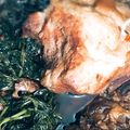 Cooksnap của Vũ Thuý Quỳnh khi họ làm theo món Chân giò hầm thuốc Bắc, ngải cứu