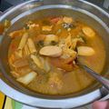 Cooksnap Ibu Ibrahim semasa beliau membuat Tom Yam Ayam ala Thai.
