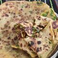 Naina Panjwani का कुकस्नैप जब उन्होंने हरी लहसुन का पराठा (Hari Lahsun ka paratha recipe in Hindi) बनाया था।