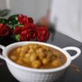  Chef Richa pathak. का कुकस्नैप जब उन्होंने चटपटे छोले (chatpate chole recipe in Hindi) बनाया था।