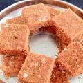 Nisha Namdeo का कुकस्नैप जब उन्होंने गुलाब नारियल बर्फी (Gulab Nariyal barfi recipe in Hindi) बनाया था।