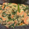 Cooksnap Aznal Ariff Zakaria semasa beliau membuat Udang Nestum Bujang Senang (Cereal Butter Prawn) 🇸🇬.