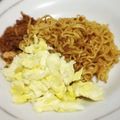 Cooksnap dari Inggried Wedhaswary untuk resep Mie goreng + telor dadar