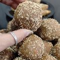 Smruti Rana's cooksnap of when they made Methi dryfruits laddoo.