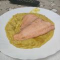 El cooksnap de Marisol cuando hizo Filetes de salmón a la plancha sobre puré de patatas al curry.