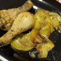 El cooksnap de Raquel Llop Bellmunt cuando hizo Cuartos traseros de pollo al horno con patatas panaderas.