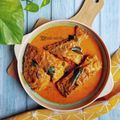 Cooksnap RH Kitchens semasa beliau membuat Kari Ikan Bawal Emas.