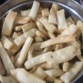 Dviya vithlani's cooksnap of when they made મેંદા ની નીમકી (Maida Nimki Recipe In Gujarati).