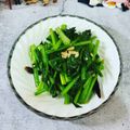 Joy的小廚房料理 的 蒜炒小松菜 cooksnap