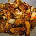 Cooksnap MocQue semasa beliau membuat Ayam Masak Kicap Simple.