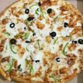 Nosheen Nadeem's cooksnap of when they made Spicy chicken pizza.