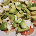 El cooksnap de Cristina cuando hizo Tomate con mozzarella y aguacate ideal para una cena.