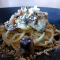 il Anna Vella quando ha preparato Spaghetto quadrato con crunch di funghi e nocciole in crema di pecorino abruzzese