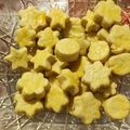 Adrienn Szmolyak GooglePlus1 Cooksnap-ja, amikor elkészítette a(z) Omlós sajtos mini kocka receptet.