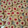 Cooksnap dari ndunk untuk resep Thumbprint Strawberry Cheese