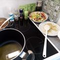 Gábor Bodri Cooksnap-ja, amikor elkészítette a(z) 🍲 Kínai leves, gyömbéres, fokhagymás receptet.