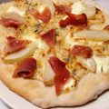 El cooksnap de Irene-Guirao cuando hizo Pizza de gorgonzola, pera y jamón.