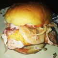 @shipra verma का कुकस्नैप जब उन्होंने पनीर बर्गर (paneer burger recipe in Hindi) बनाया था।