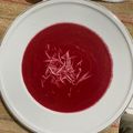 Cooksnap de José Celso quando cozinhou BORSCHT (Sopa Russa).