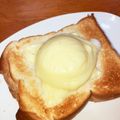 ささみーん's cooksnap of when they made 雪見だいふくトースト！チーズの塩味が最高.