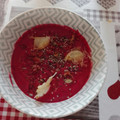 El cooksnap de dha180566 cuando hizo Crema fría de remolacha y kefir (o yogur) a la hierbabuena, con sal de jamón y tejas de queso.