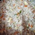 Saima Shahzad's cooksnap of when they made Chinese rice with nuggets jalfrezi.