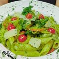 Hema Kamdar's cooksnap of when they made Pesto pasta with Cashew.