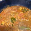 Cooksnap shazlida shafee semasa beliau membuat Tomyam Kung (Udang).