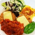アップイエ's cooksnap of when they made 豚カツアレンジ☆トマトソースのチーズかつ.