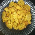 @shipra verma का कुकस्नैप जब उन्होंने मैदा की नमकीन (Maida ki Namkeen Recipe in Hindi) बनाया था।