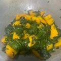 Cooksnap Everlyn Bulan semasa beliau membuat Labu Kuning Tumis Belacan Bersama Pucuk Manis.