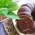 کوک اسنپ MM بعد از امتحان کردن کیک کاکائویی (کیک شکلاتی).