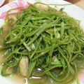 รูป Cooksnap ของ Rungtiwa เมื่อเขาทำ ผักบุ้งไทยน้ำมันหอย (สายใยรัก)