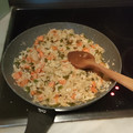 El cooksnap de Pablo Beteta Valero cuando hizo Arroz frito con verduras en freidora de aire Cosori LI401S 3.8L.
