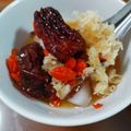 รูป Cooksnap ของ Ratima Chusri เมื่อเขาทำ ซุปเห็ดหูหนูขาวเก๋ากี๊พุทราจีน （银耳红枣枸杞汤）