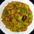 Mamta Pandya's cooksnap of when they made દૂધી દાળ નું કાઠિયાવાડી ખાટું મીઠું શાક(farali dudhi nu saak recipe in gujarati).