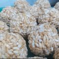 Sheela Sharma का कुकस्नैप जब उन्होंने गुड़ वाले मुरी के लड्डू (gud wale muri ke ladoo recipe in Hindi) बनाया था।