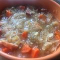 Cooksnap Ela z Żarówki z czasów, kiedy przygotował Kapuśniak z kiszonej kapusty.