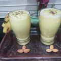 Aruna Thapar's cooksnap of when they made Banana Milkshake (Sugarfree).