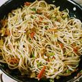 Ananya Roy's cooksnap of when they made স্পিং অনিওন নুডলস (spring onion noodles recipe in bengali).