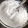 Pinky jain का कुकस्नैप जब उन्होंने होम मेड मेयोनीज (Home made Mayonnaise recipe in hindi) बनाया था।