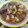 El cooksnap de sualja cuando hizo Patatas con cordero (huesos) y guisantes.