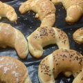 Zsitnyányi Zsuzsanna Cooksnap-ja, amikor elkészítette a(z) Házi (Szezàmagos) Vajas Kifli receptet.