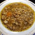 Cooksnap από Δέσποινα Καρπούζα στη συνταγή Σούπα με μανιτάρια πλιγούρι κρεμμυδάκι φρέσκο μαϊντανό και αρώματα από λεμόνι