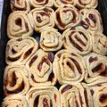 El cooksnap de Evelyn Coronel cuando hizo Torta 80 golpes rellena de membrillo.