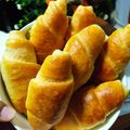 Cooksnap SharomSharon Md Noor semasa beliau membuat Roti Gulung.