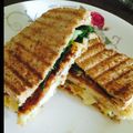 صورة من وردة دمشقية 💚🌸، شاركها بعد تجربة وصفة خبز البرغر 😋