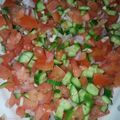 صورة من املي بالله الواحد الأحد ، شاركها بعد تجربة وصفة سلطة الفليفلة الحمرا طعم جدا شهي ومنعش ☺😋😋